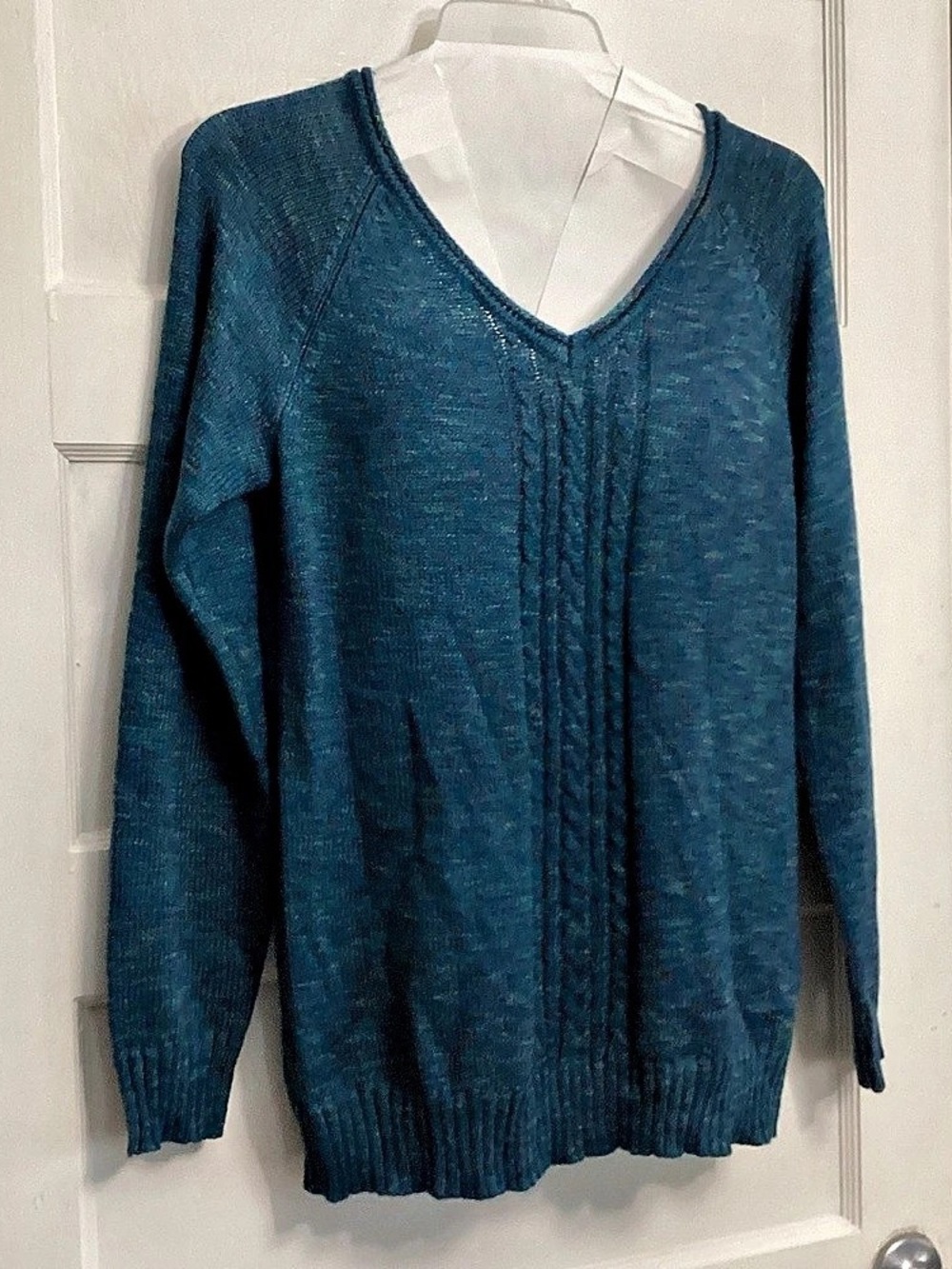 Carolyn Taylor Women's V-Neck Pullover Stretchy Sweater in Blue